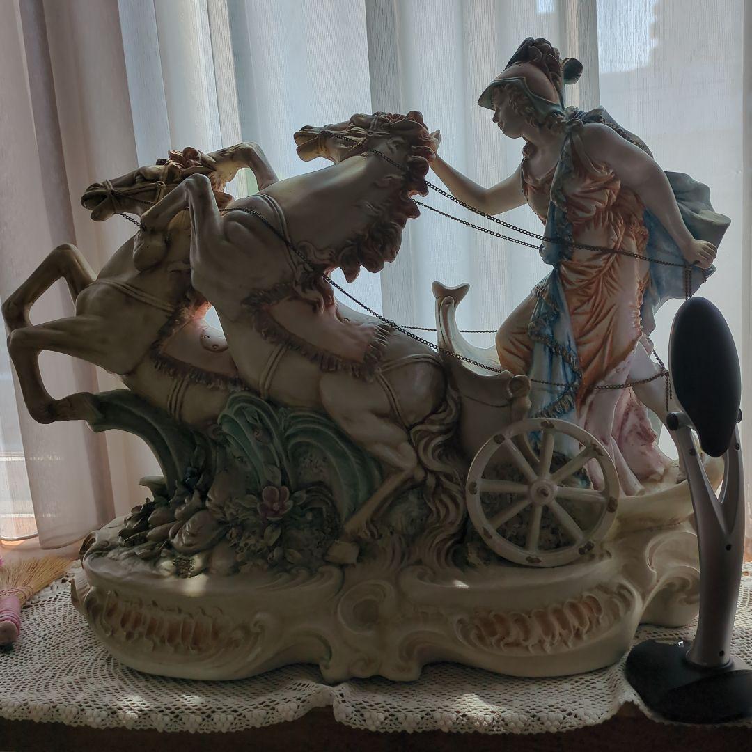 ローマ女性兵士像