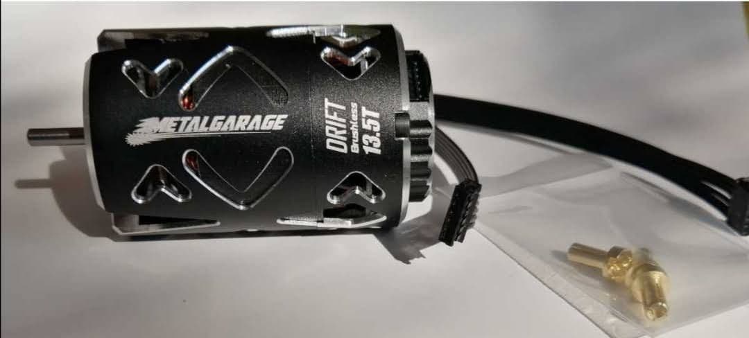 13.5T ブラシレスモーター　ブラック　ドリフト用　メタルガレージ　ラジドリ