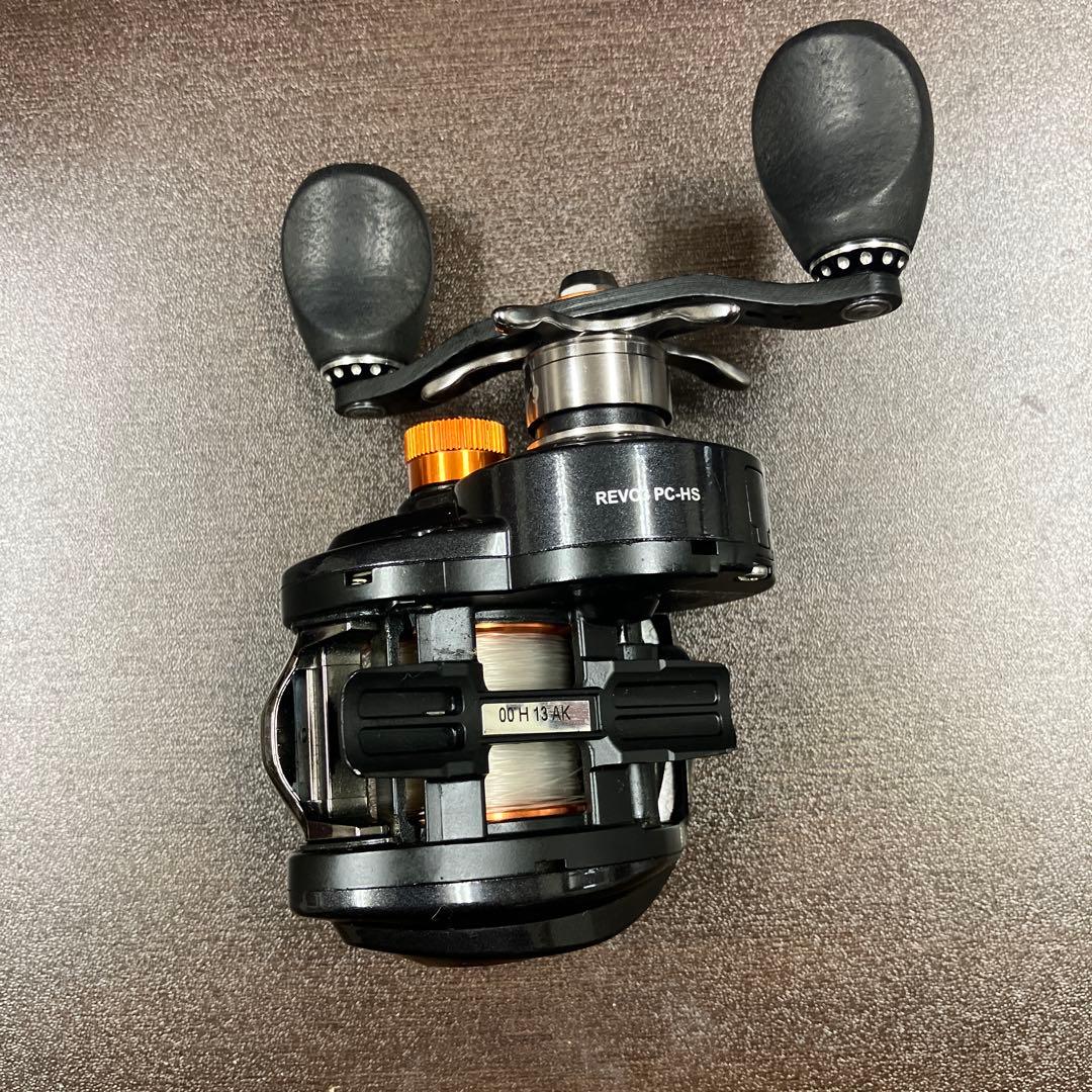 Revo POWER CRANK 6 ベイトリール　右ハンドル　バス釣り　Abu
