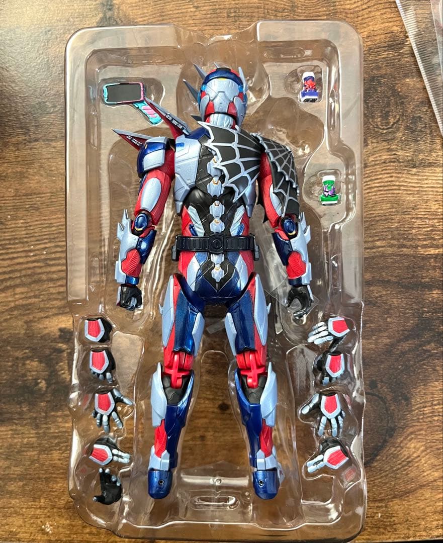 フィギュアーツ　仮面ライダーリバイス　リバイ　エビル　デモンズ