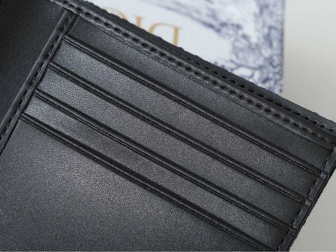 ディオール Dior 二つ折り財布 モノグラム柄