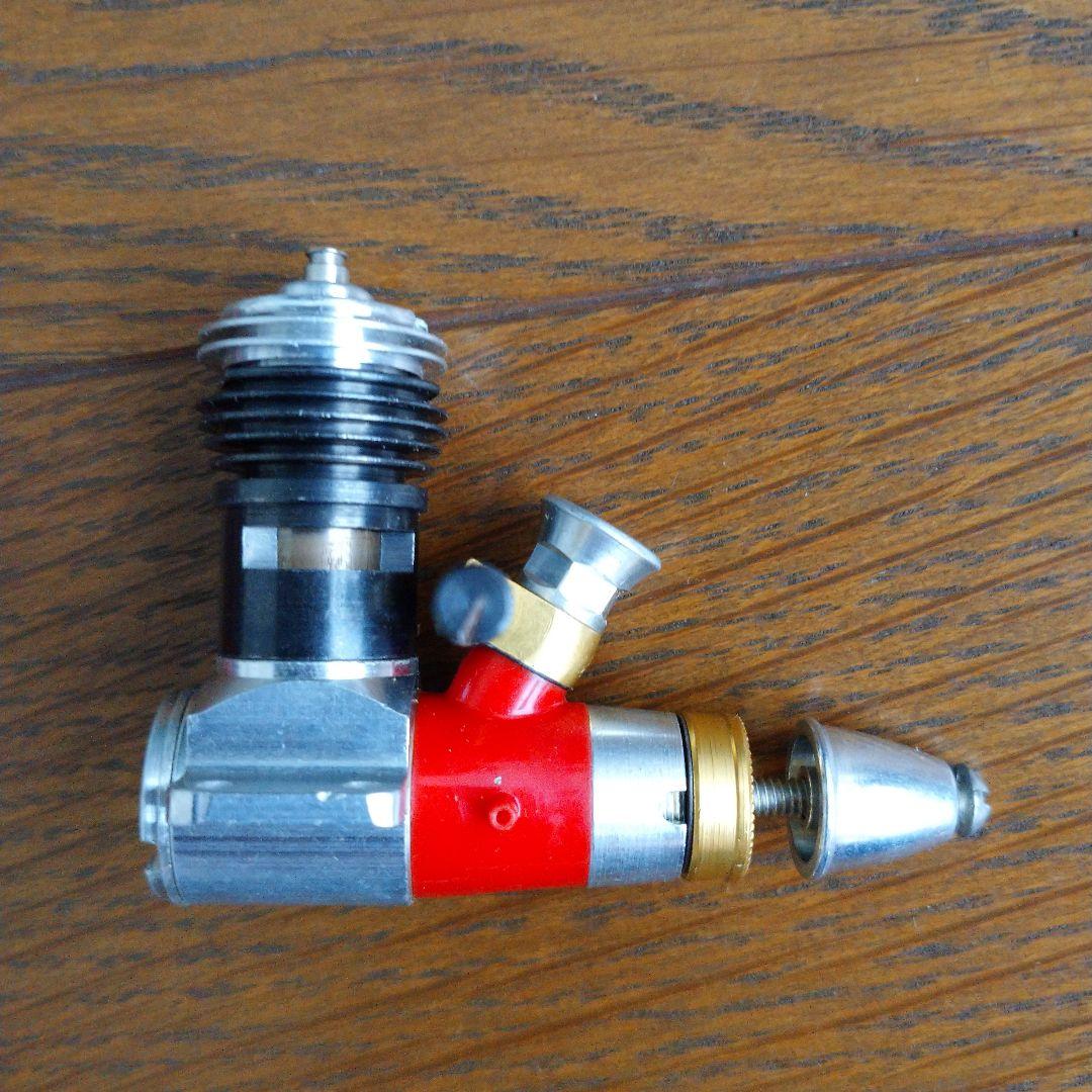 【希少】ラジコン飛行機 小型エンジン COX TEE DEE 05➕051