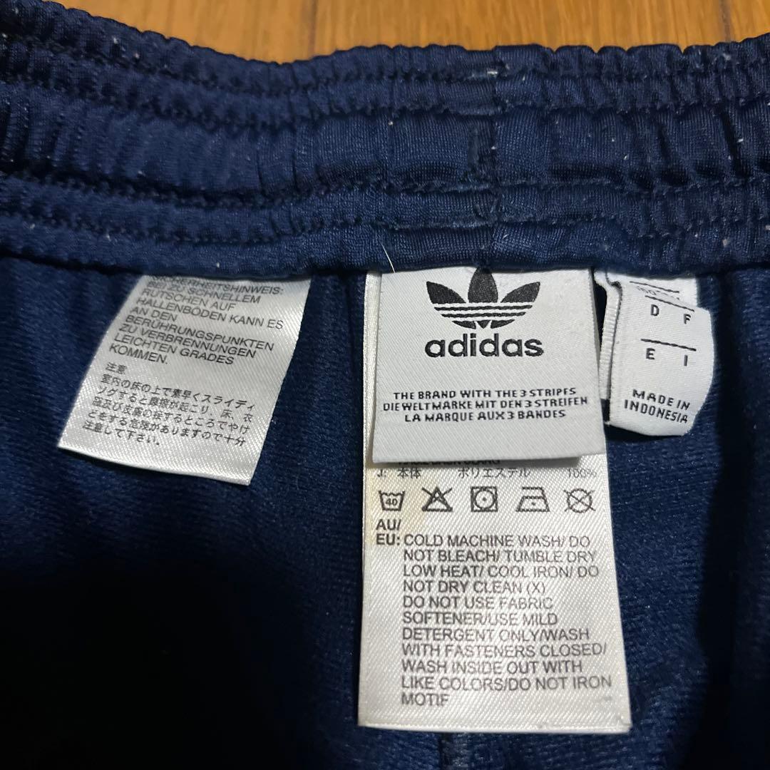 アディダスオリジナルス　ネイビー ジャージパンツ 3本ライン　160
