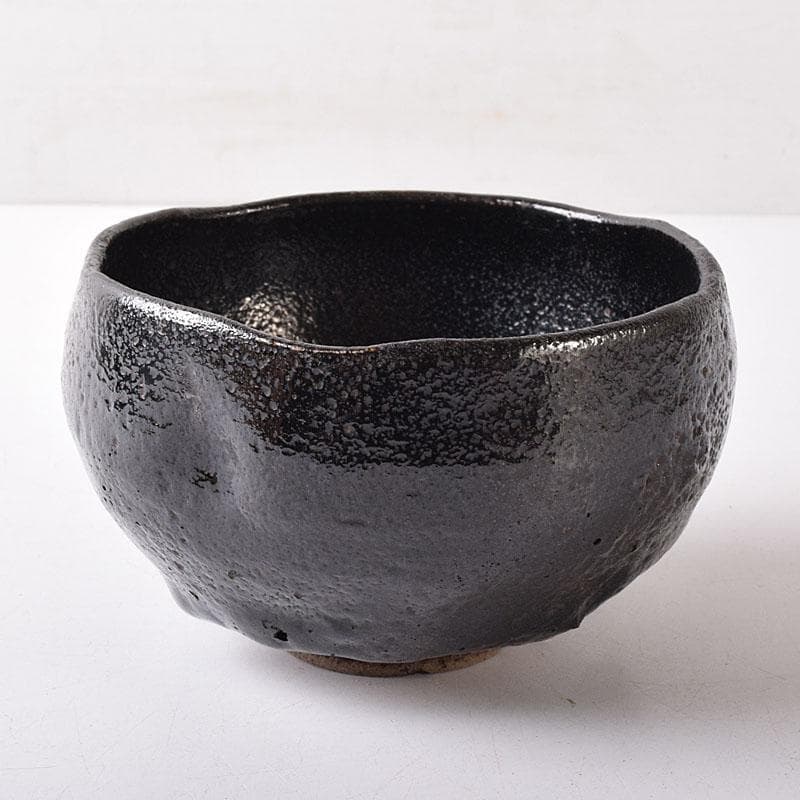 茶道具　九代楽吉左衛門　了入作　黒楽茶碗　十二代楽吉左衛門極め箱　M　R8353