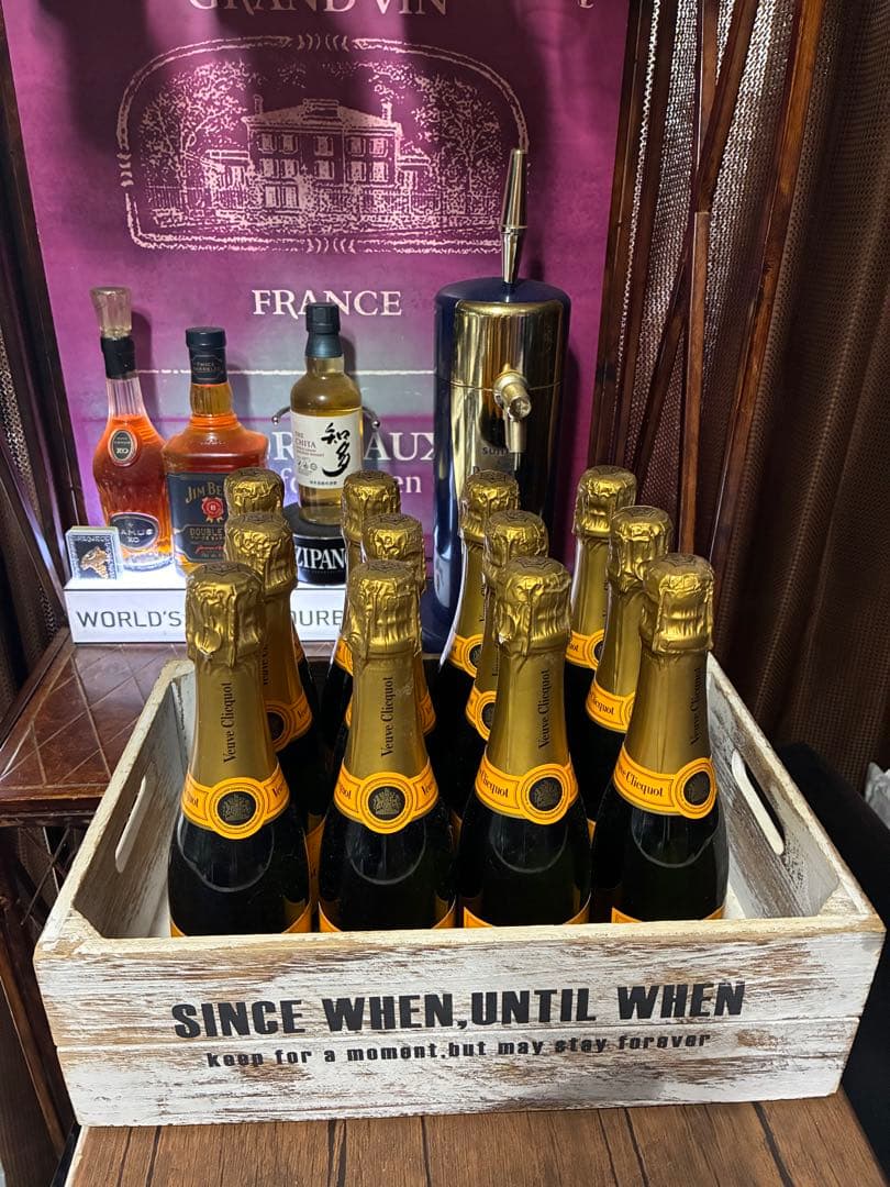 ヴーヴ・クリコ ブリュット シャンパン 375ml 1ケース　12本
