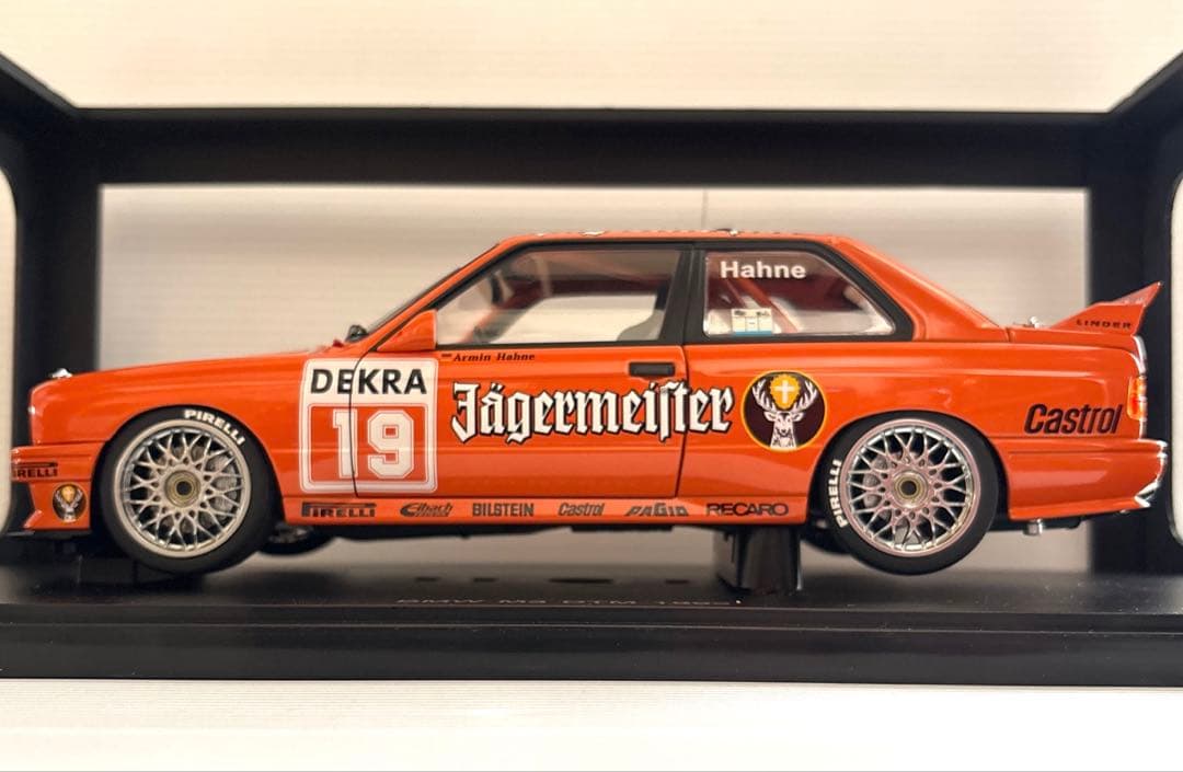 オートアート  M3 DTM 1/18