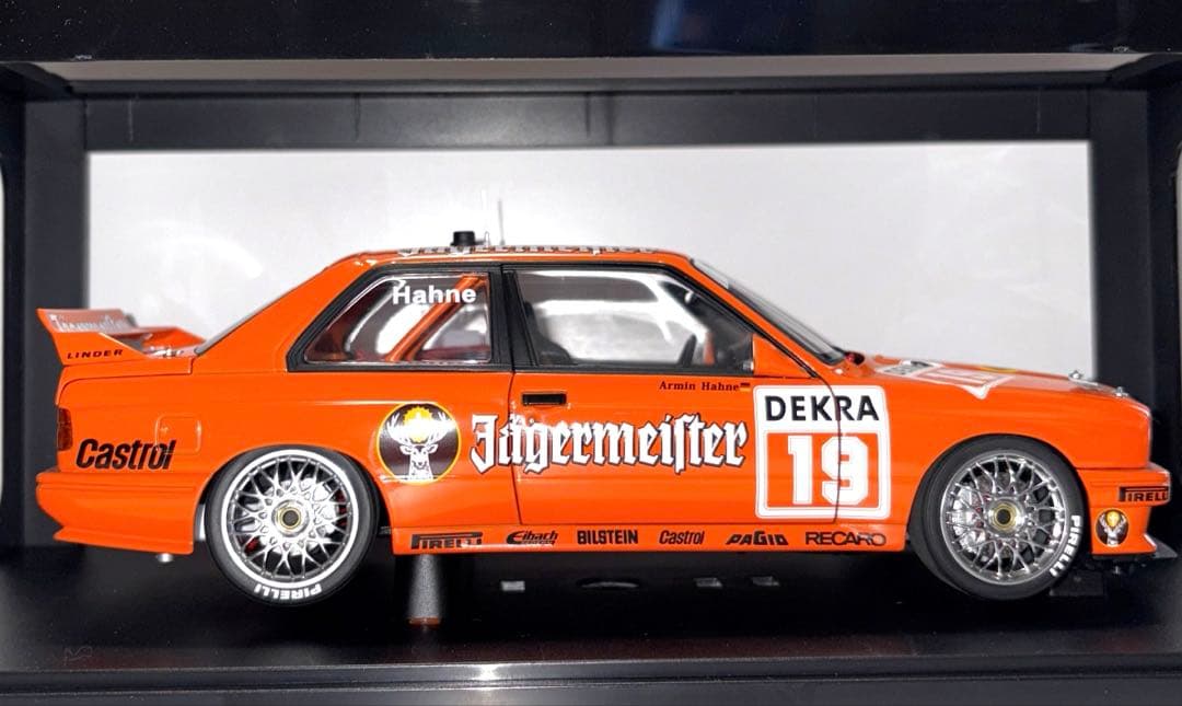 オートアート  M3 DTM 1/18