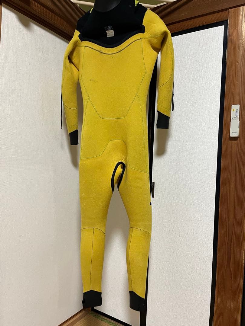 【定価16万円】BE WET セミドライ　AGチタン　ウェットスーツ　5×3㎜