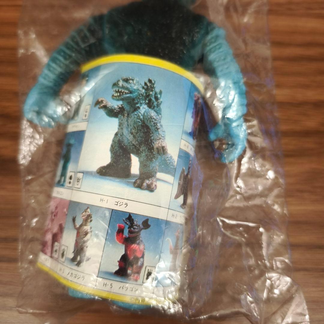 ポピー　キングザウルス　ウインダム