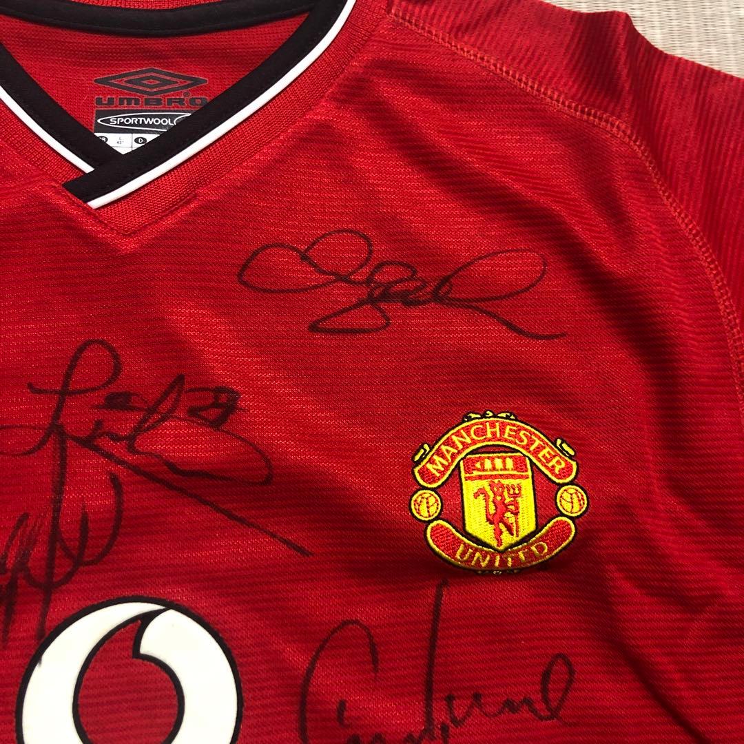 マンチェスターU 直筆サイン入りユニホーム