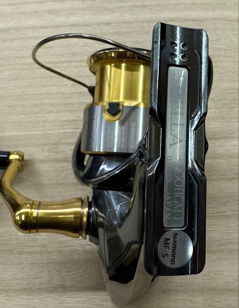 シマノ ステラ　14ステラ　STELLA 3000HGM