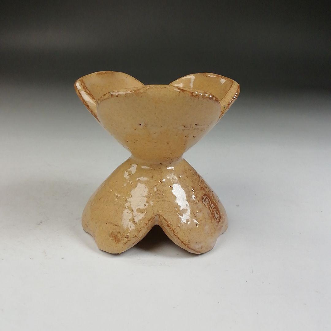 Ｗ１９５　蓋置　『萩焼』『三葉　蓋置』『十二代　田原陶兵衛 造』　共箱　茶道具