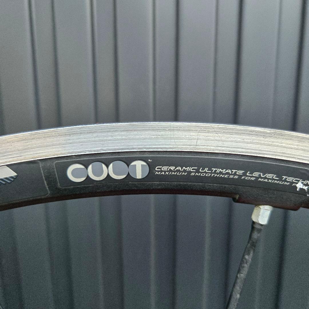 momo　FULCRUM RACING ZERO COMPET