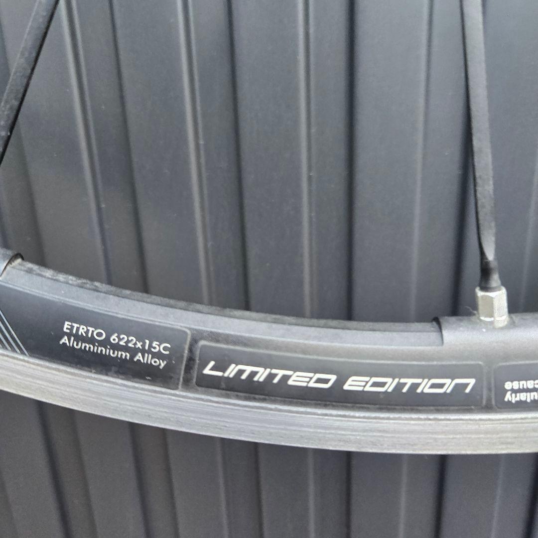 momo　FULCRUM RACING ZERO COMPET