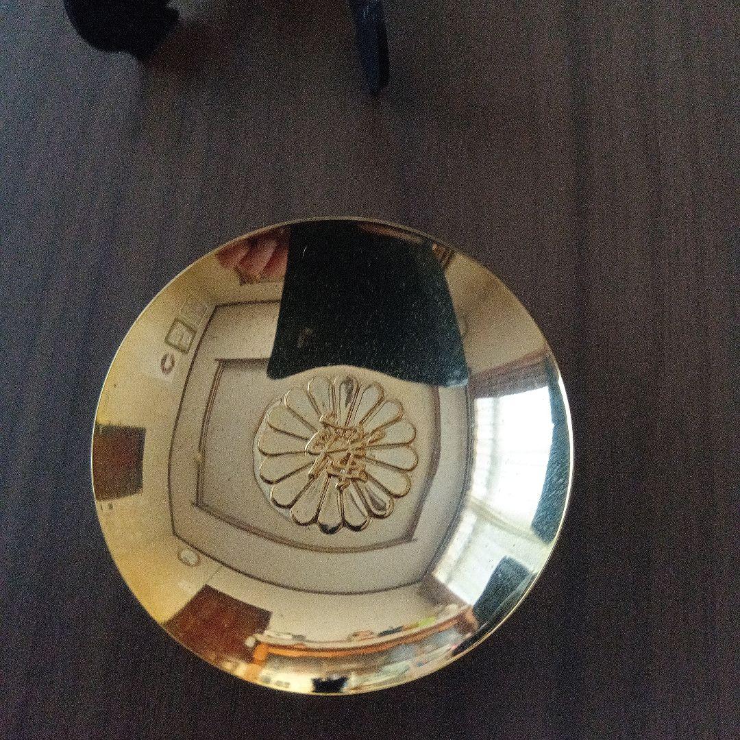 24Kjp) 花模様皿 木箱付き、((叙勲受章)