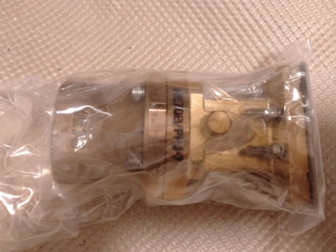 多重無線用(希少価値　新品)導波管　HE−70B コネクタ