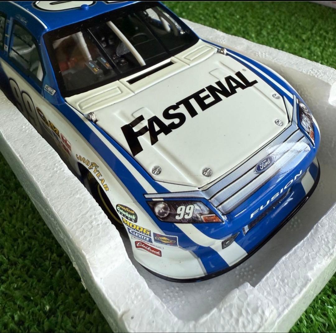 B005】激レア 1/24カールエドワーズ ♯99 レーシングカー NASCAR