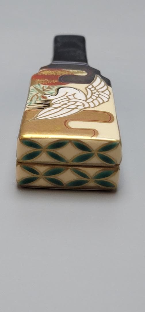 茶道具 吉祥紋羽子板 香合 桐鳳作 共箱