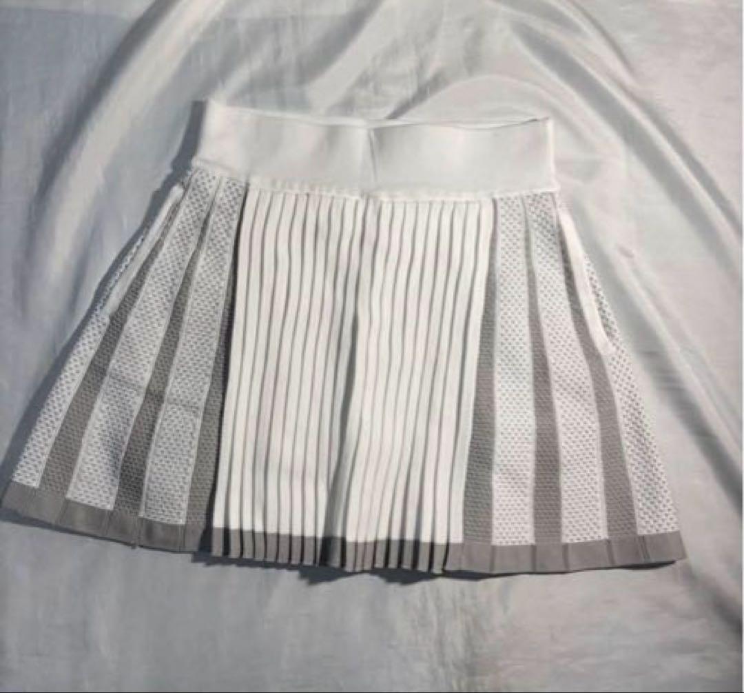 未使用　adidas ゴルフ　中綿ジャケット　プリーツスカート　セット