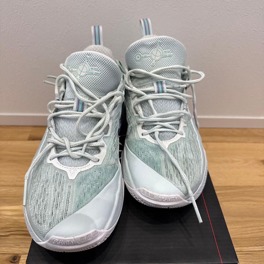 バスケットボールシューズ