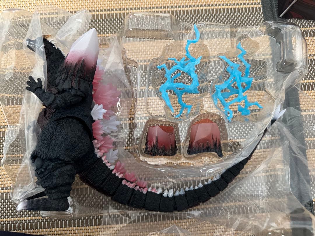 S.H.モンスターアーツ　スペースゴジラ 福岡決戦Ver. 最終値下