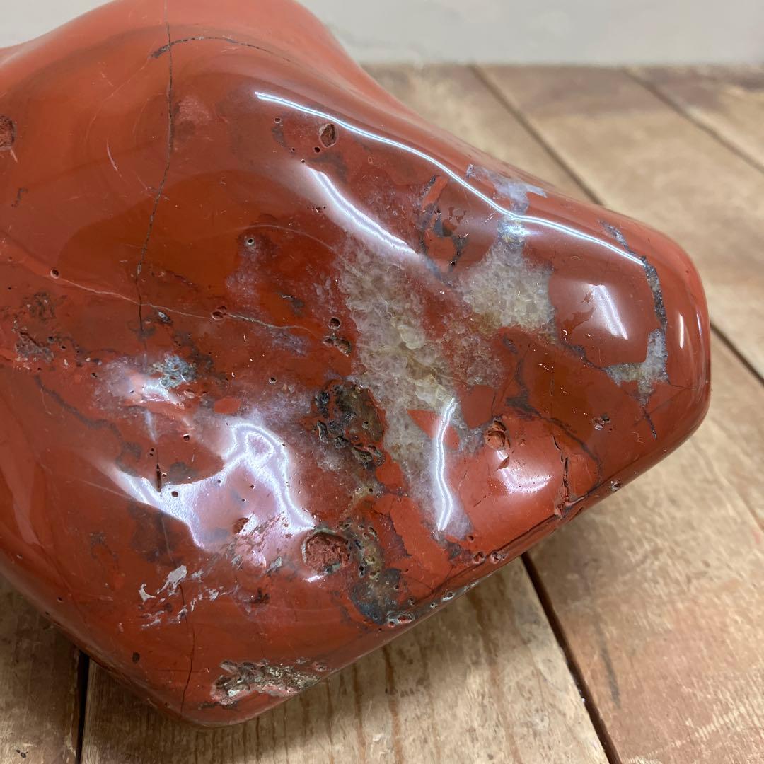 E-4 昭和レトロ 鑑賞石 赤石 飾り石 碧玉 磨き石 台座付き 石 ストーン