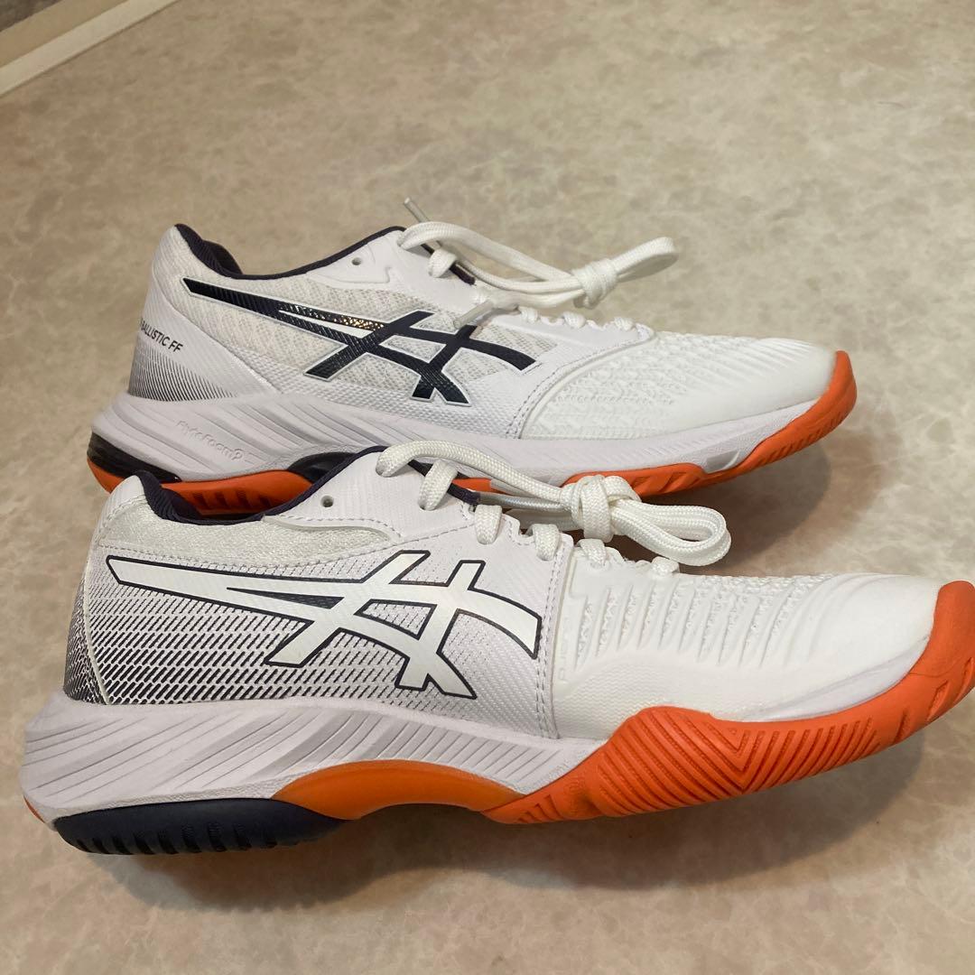 【美品】 asics ネットバーナー バレーボールシューズ