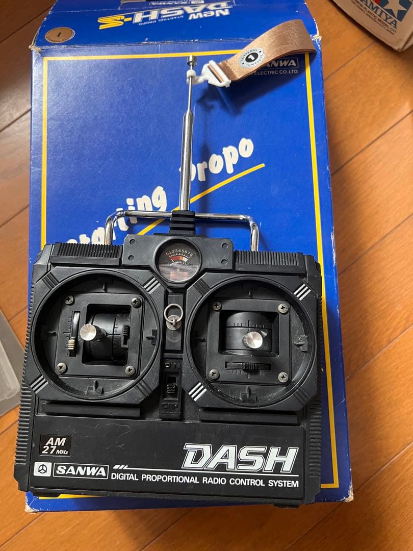 K*i様 TAMIYA HOT SHOT 4WD ラジコンカー　ジャンク品