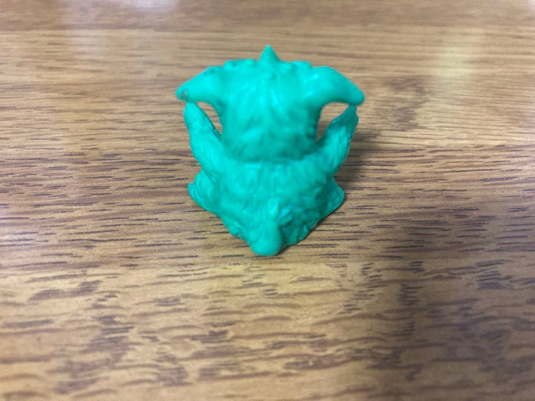 ウルトラマン　怪獣　消しゴム　緑色