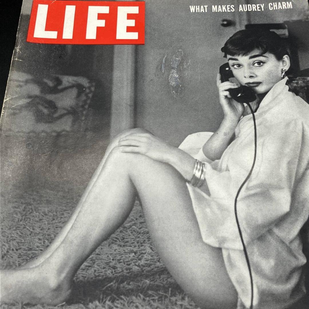 1950年代　当時物　オードリーヘップバーン 表紙　LIFE誌　ビンテージ雑誌