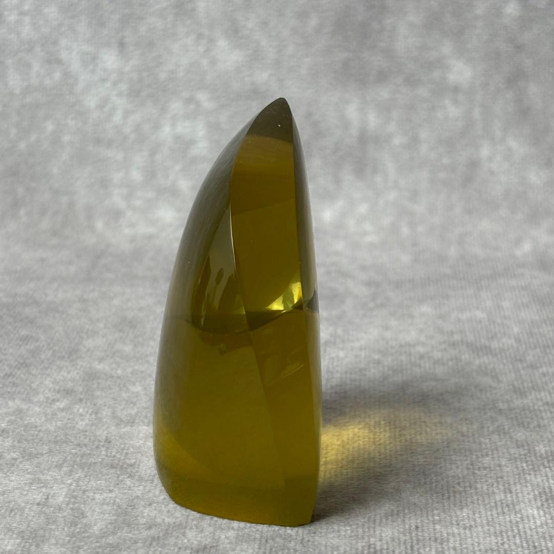 オウロベルデクォーツ ウェーブカット