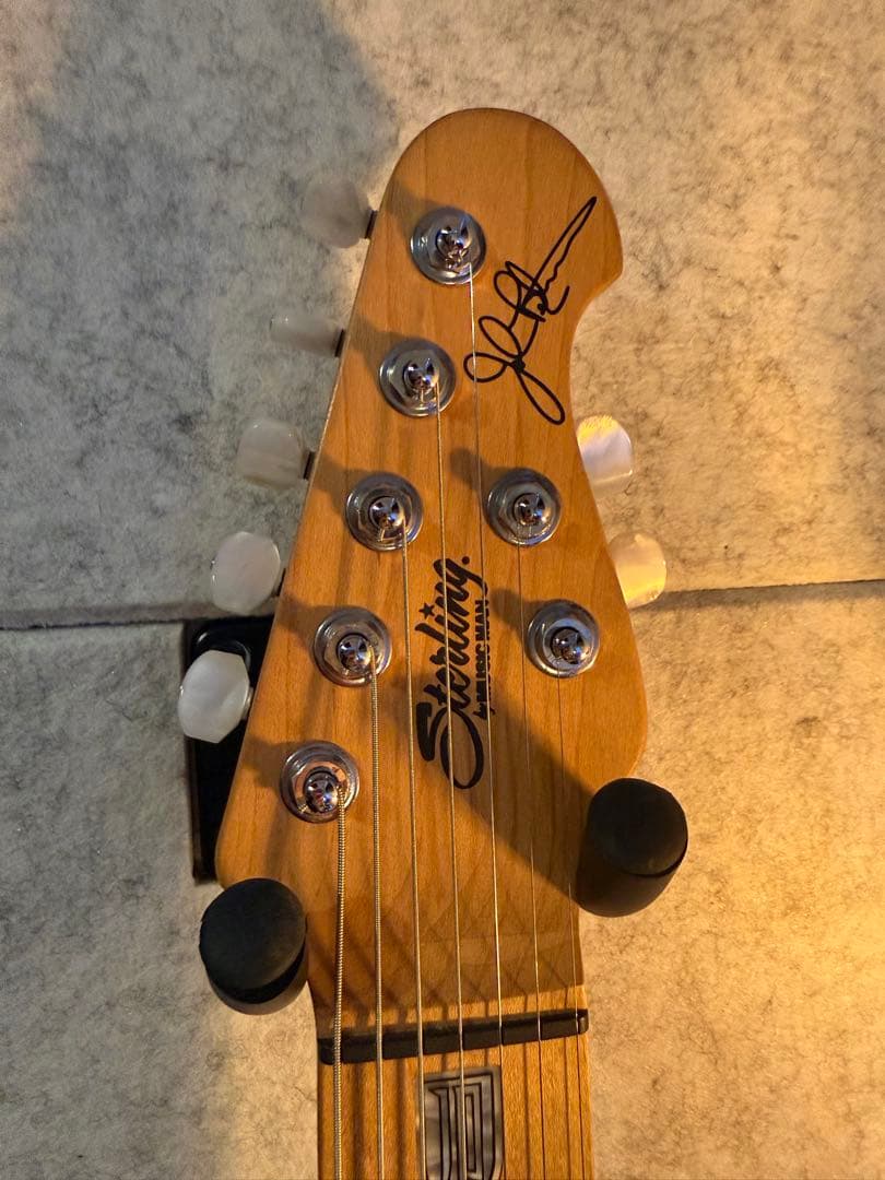 Sterling by MUSIC MAN JP157 7弦ギター