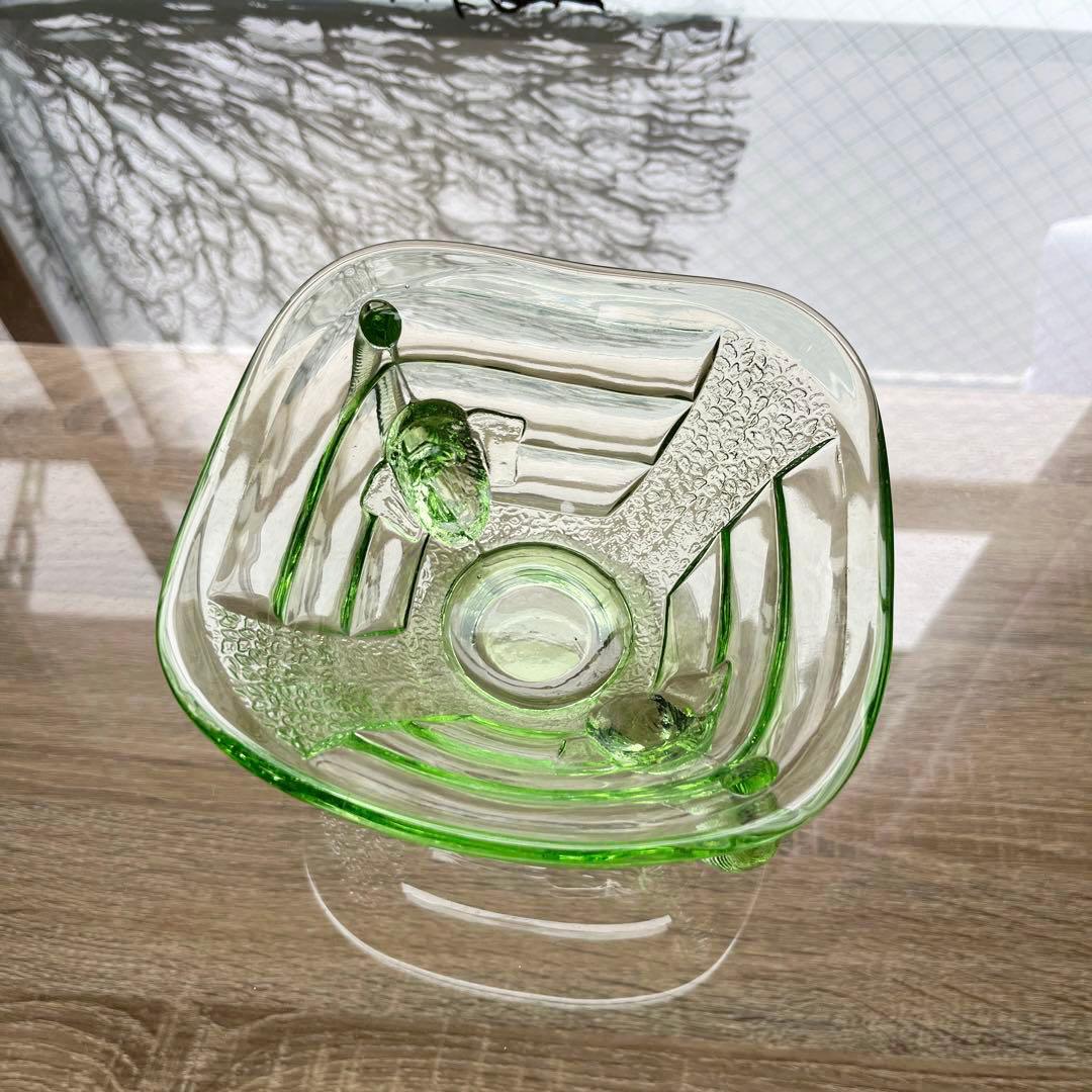 骨董　時代ガラス　フィギュリン　エレファント　象　プレスガラス　菓子器