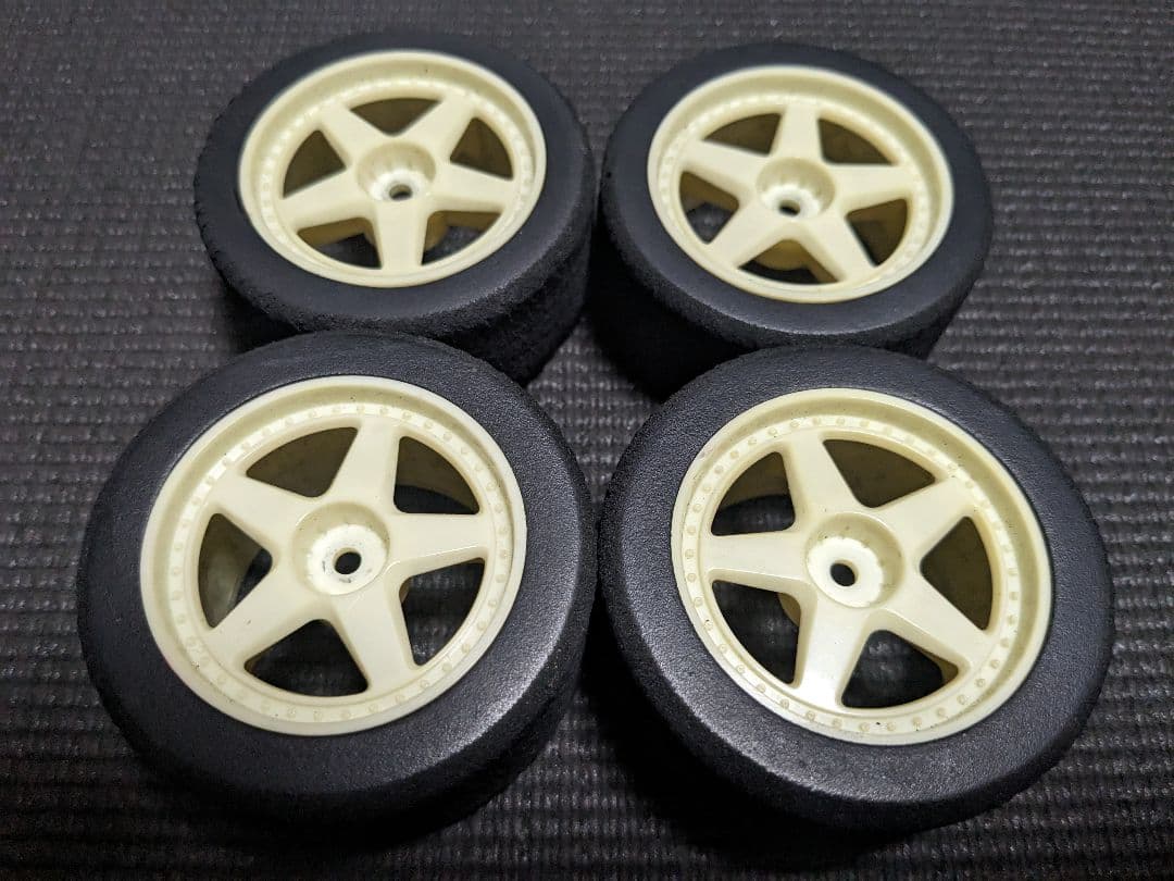 NISMO GT-R LM RCボディ、タイヤ、ホイール　走行歴なし