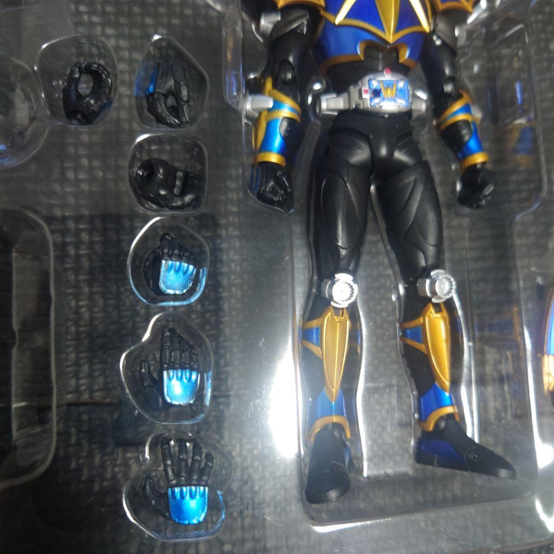 開封美品 S.H.Figuarts 龍騎サバイブ＆ナイトサバイブ 2体セット