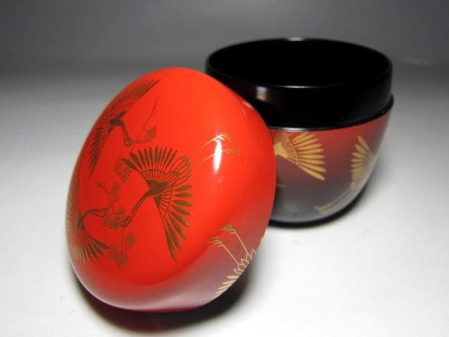 ＜お値引中＞千家十職塗師 中村宗哲 松喰鶴大棗 裏千家十五代 鵬雲斎花押　m93