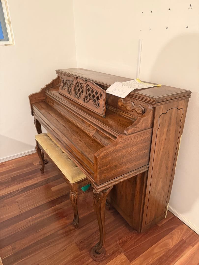 希少　kimball アップライトピアノ ウッド仕上げ　アンティーク　猫脚