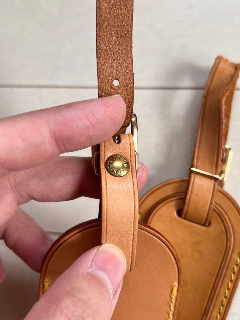 LOUIS VUITTON ヌメ革ネームタグ　4点セット