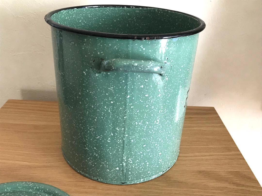 イギリス　ホーローフラワー缶　アンティーク