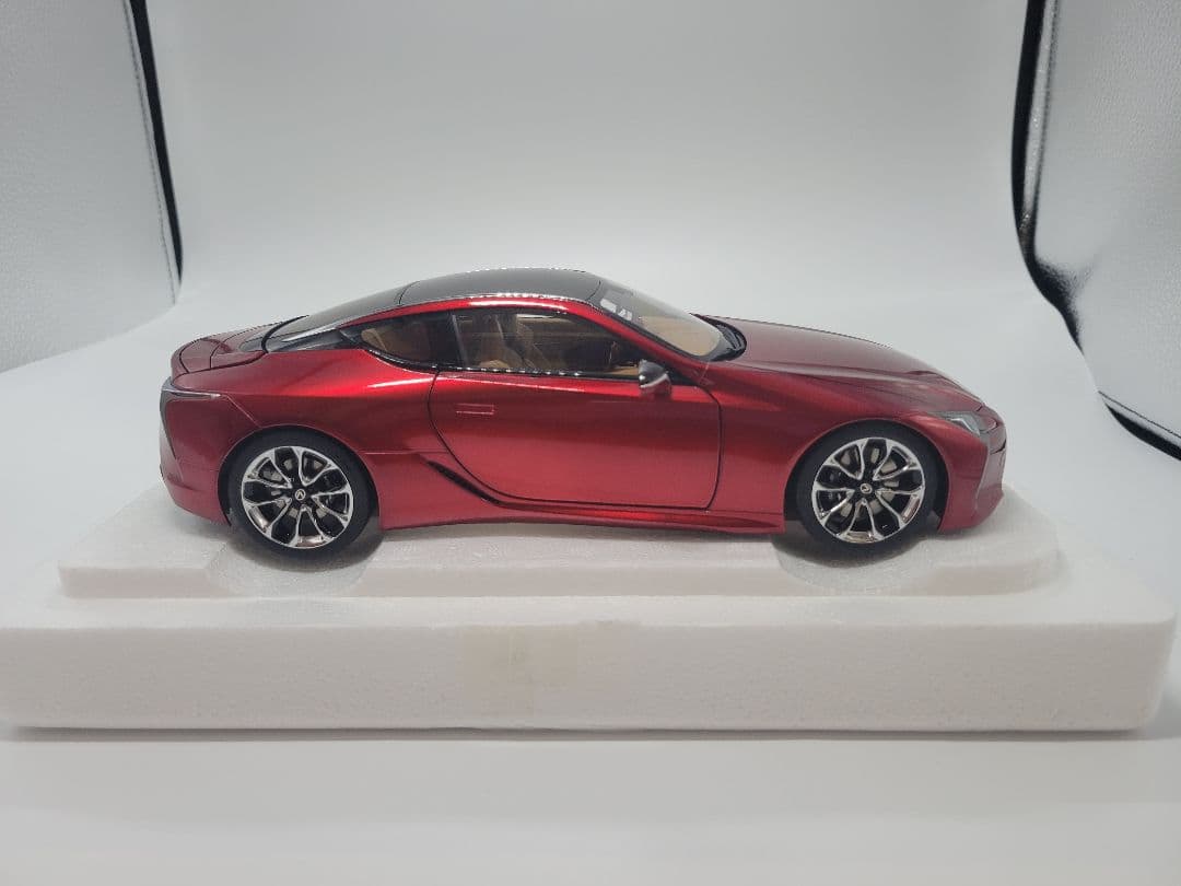 AUTOart Lexus LC500 メタリックレッド 1:18