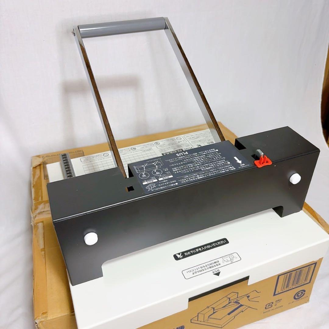 PLUS かんたん替刃交換 A4断裁機 PK-513LN-A