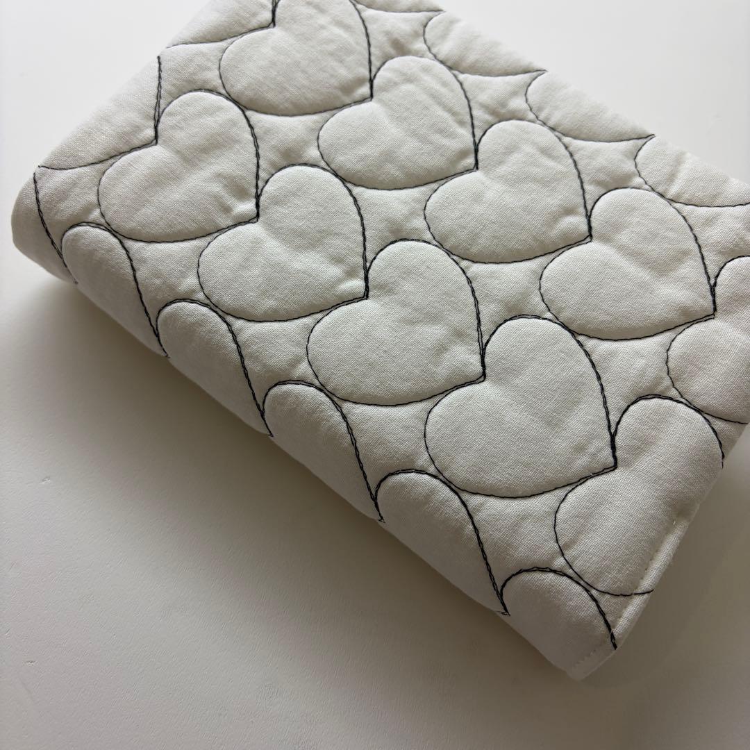 バインダーカバー　モノトーン　ハート　A6 韓国　貯金