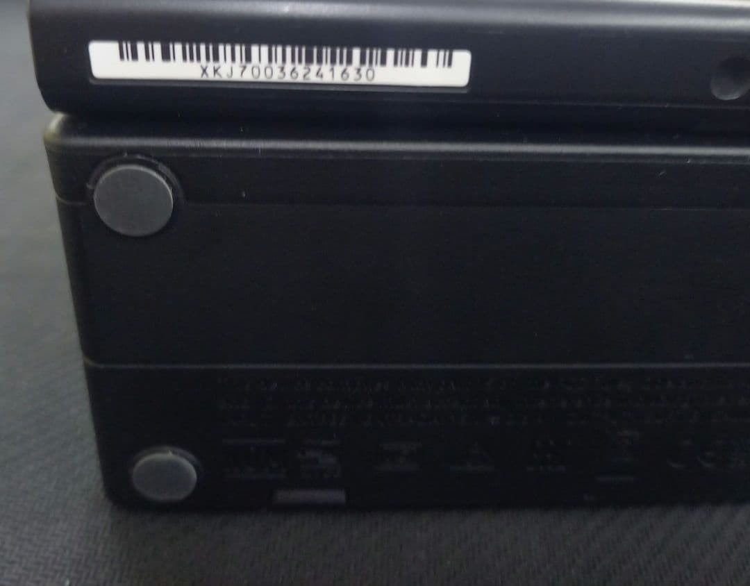 旧型任天堂Switch本体　スタンド破損品