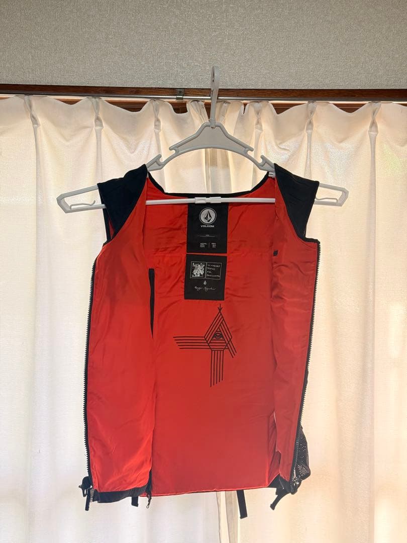 新品タグ付き！Volcom ベスト　IGUCHI SLACK VEST L