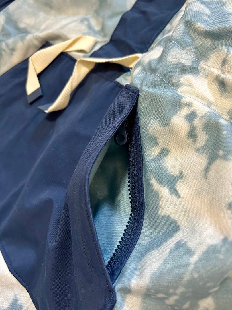 Burton スノーボードウェア