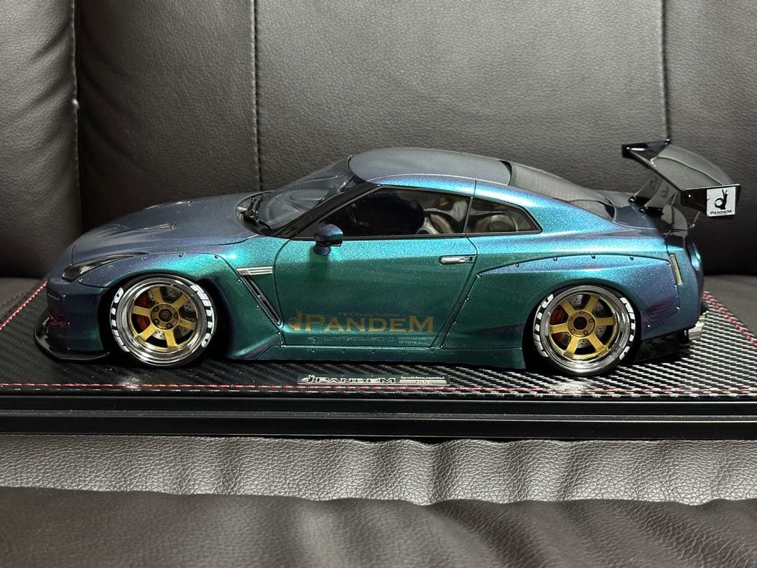 イグニッションモデル PANDEM 1/18 R35 GTR マジョーラ