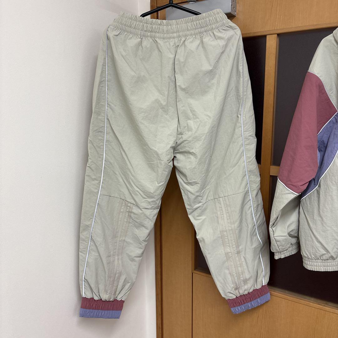 新品　adidas ウィンドブレーカー　上下セット　ナイロンパーカー　パンツ
