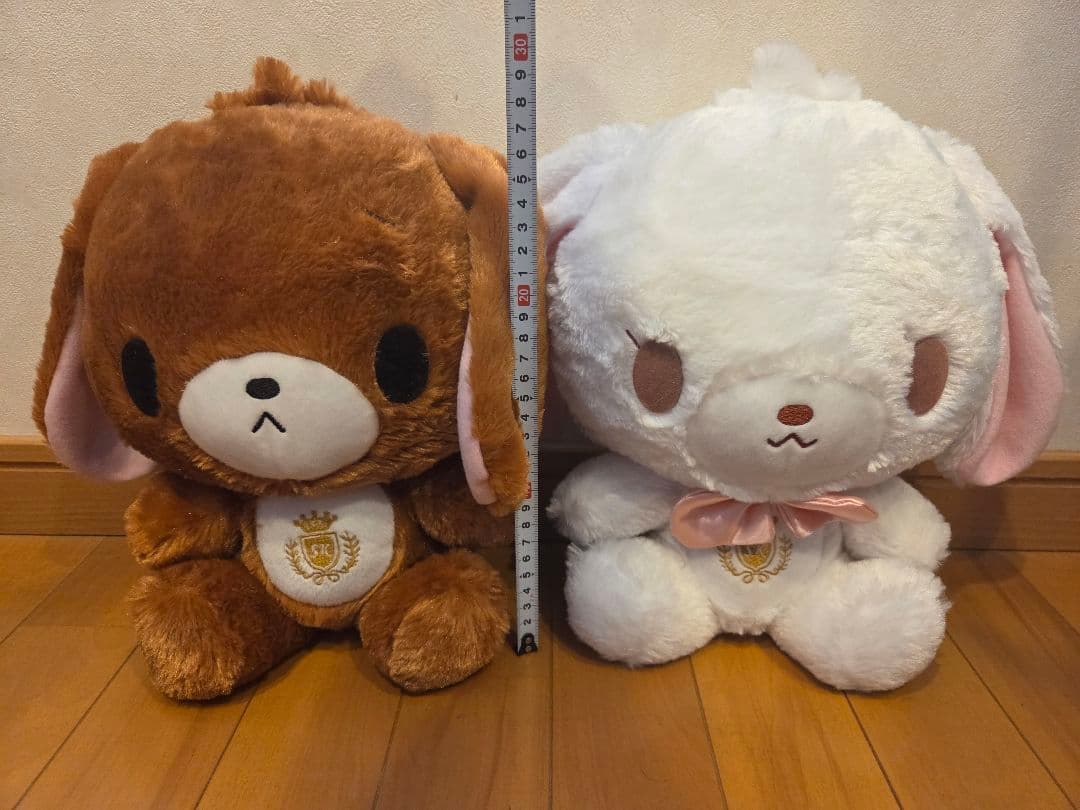 シュガーバニーズ　サンリオ　タイトー　しろうさ　くろうさ　刺繍あり　レア