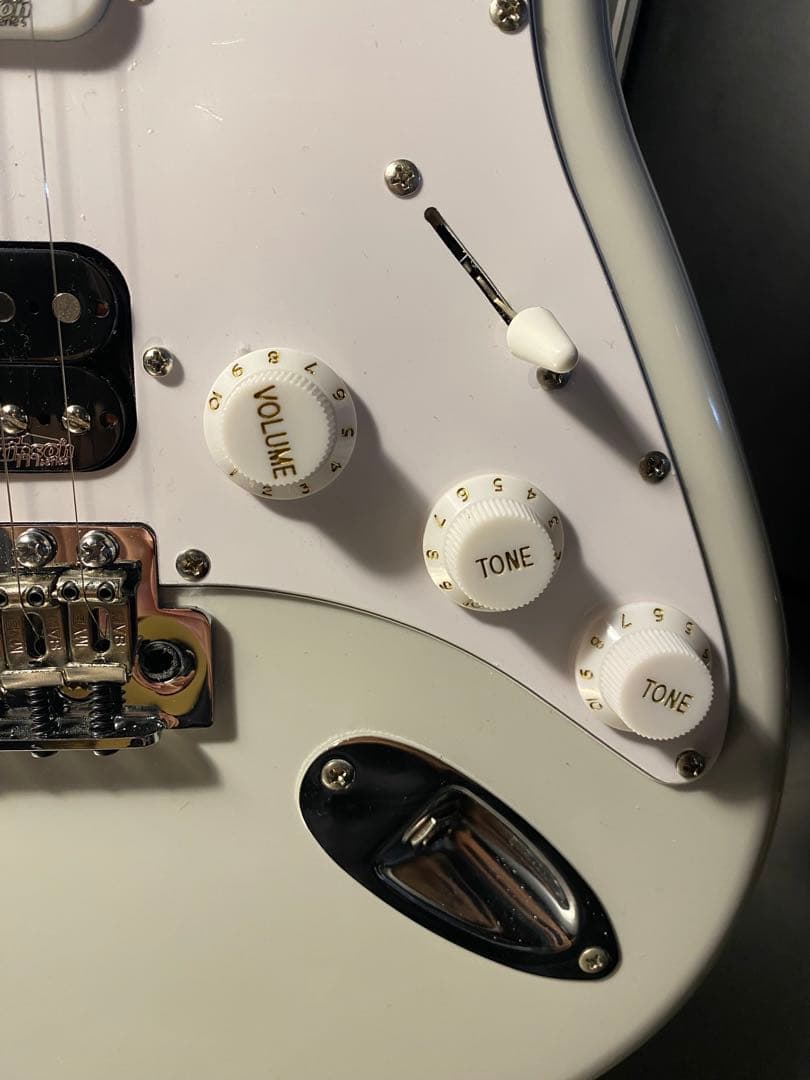 く*く様 【美品】ただの白いエレキギター