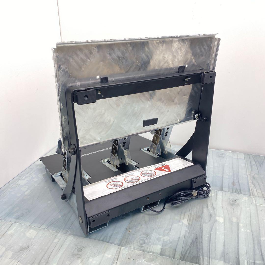 THRUSTMASTER T500 RS レーシングホイール　ペダル